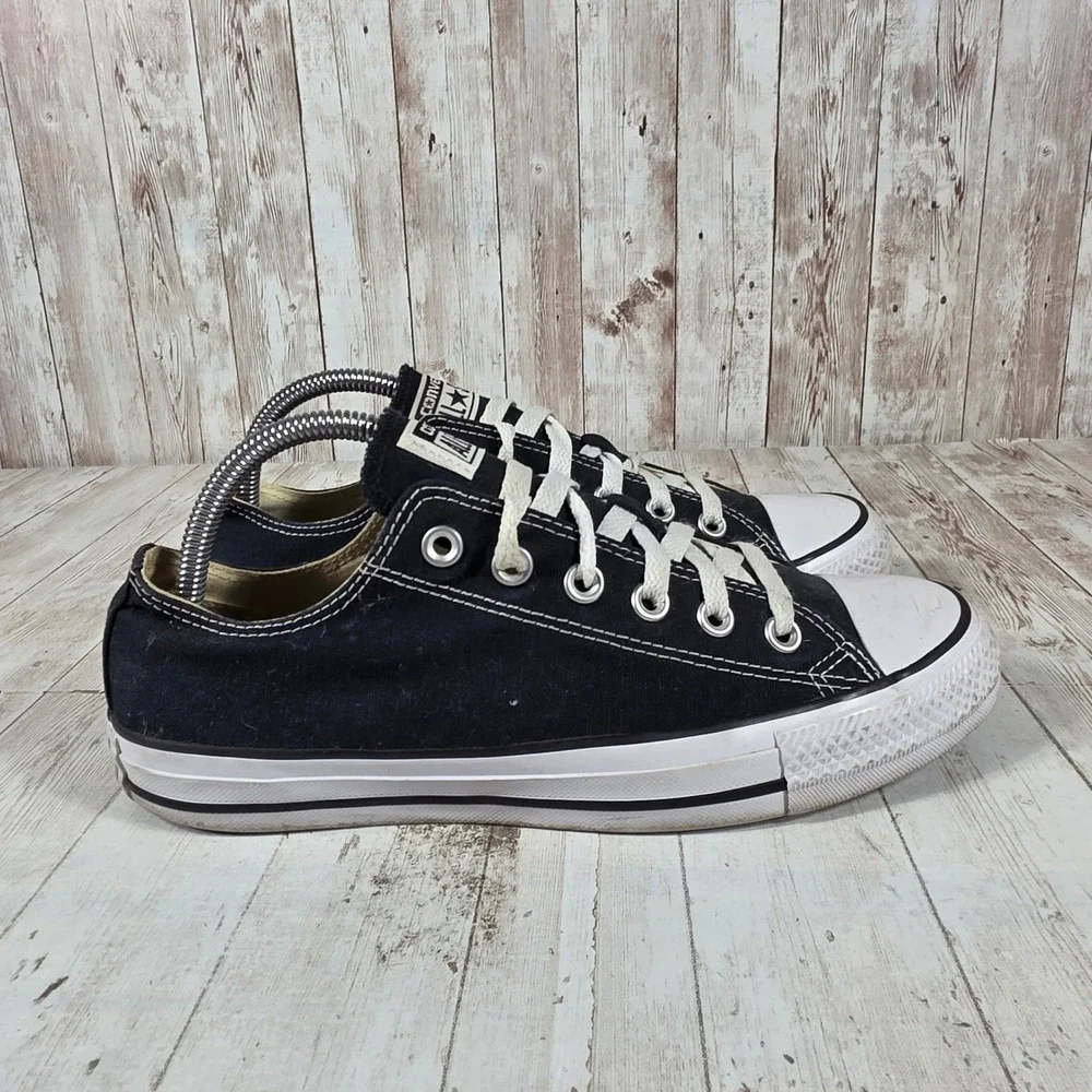 Converse Chuck Taylor All Star Low Top Black Canvas Sneakers Womens 9 Mens 7